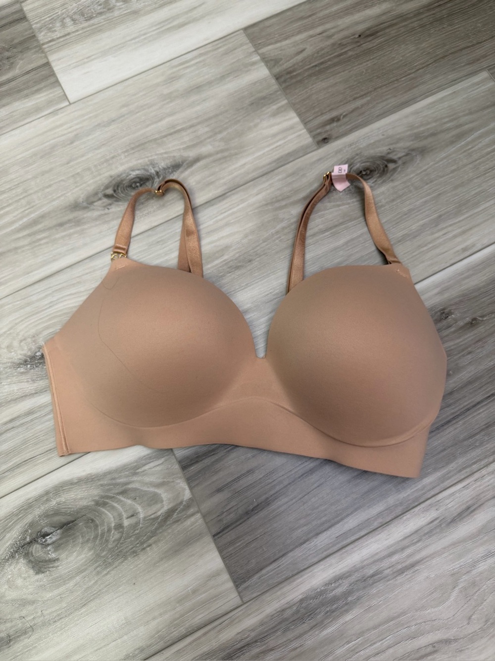 Victoria's Secret Nude T-Shirt Bra with Light Padding SZ 36dd